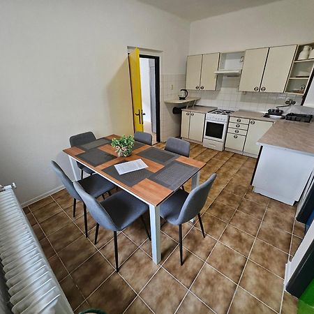 Hotel Squash Centrum Prievidza Habitación foto