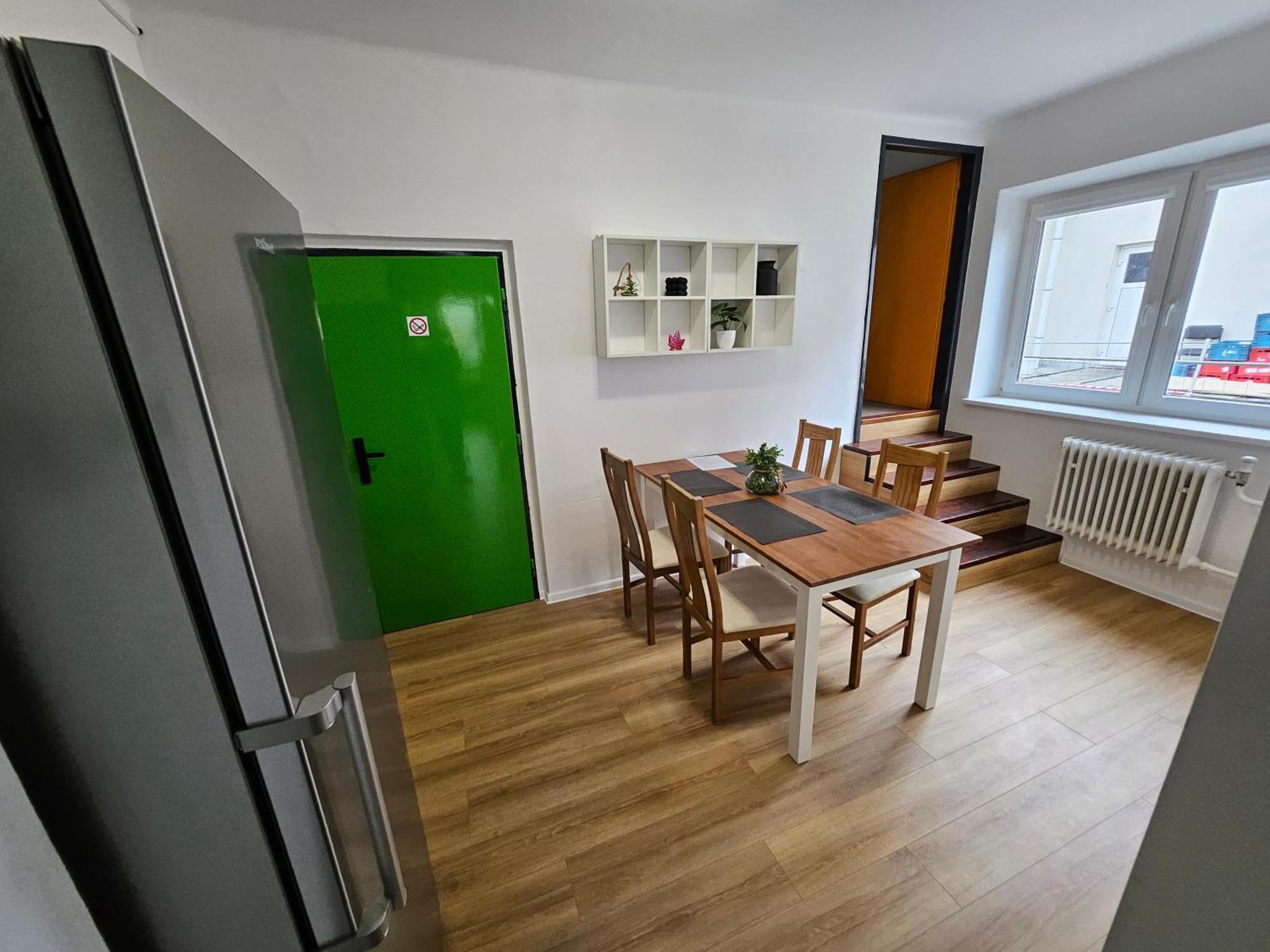 Hotel Squash Centrum Prievidza Habitación foto