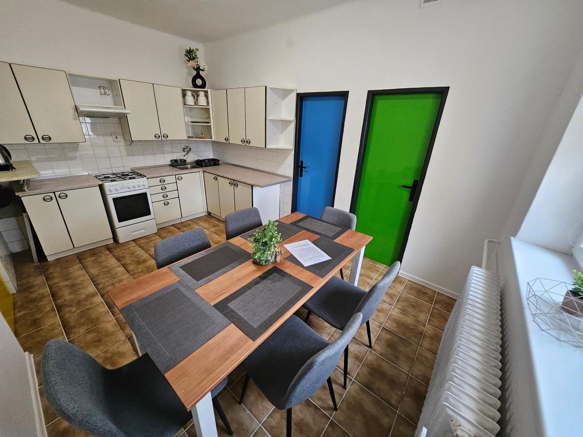 Hotel Squash Centrum Prievidza Habitación foto