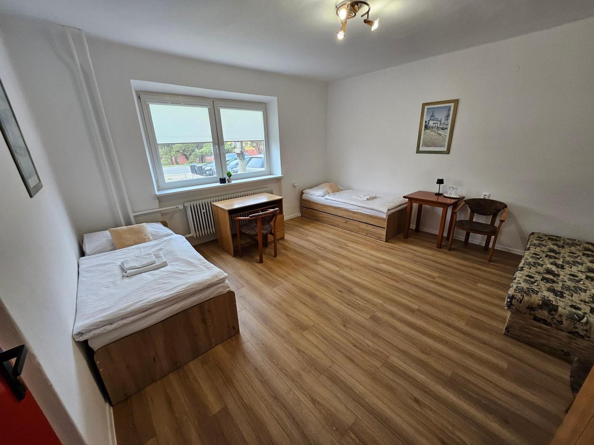 Hotel Squash Centrum Prievidza Habitación foto